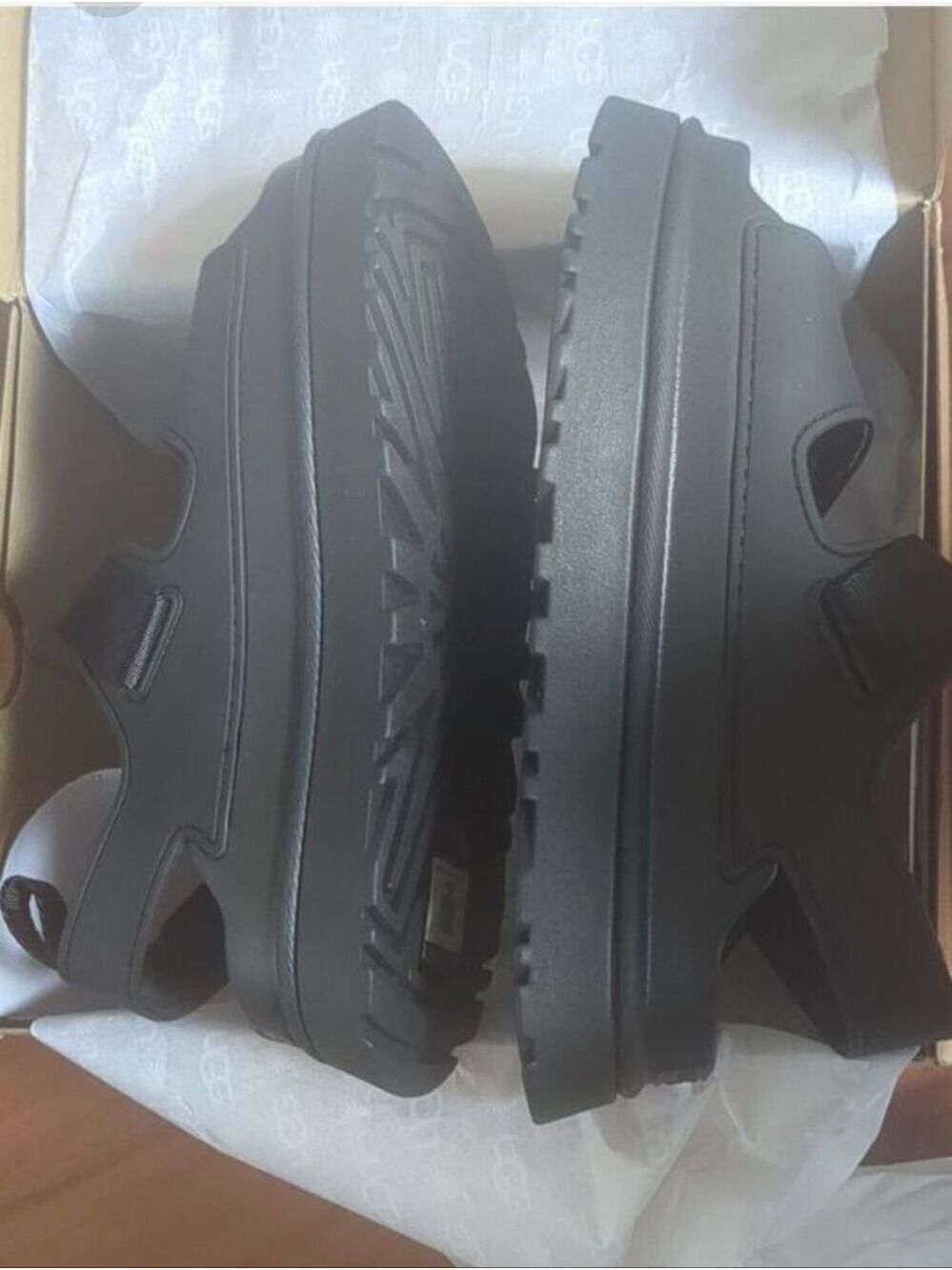 New Ugg Goldenglow Sandals Size 9Color black - Picture 7 of 12